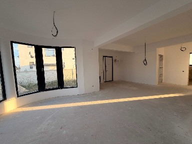 Casa pe parter 4 camere 2 bai 120 mp an 2025 curte 400 mp Com. Berceni intrare direct din Str.Mecanizarii