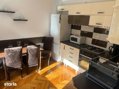 Apartament 3 camere de vânzare, zona Spitalul Județean, Sibiu