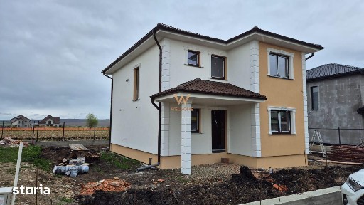 Casa individuala cu teren 340 mp si curte - Sura Mica