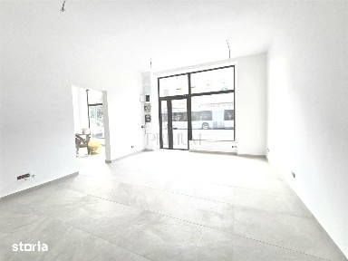 Spatiu comercial renovat cu vitrina - Semicentral