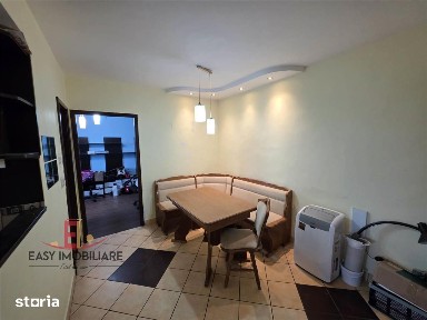 Apartament 2 camere, hol patrat, Dambu, bloc izolat, etaj 9\10, lift
