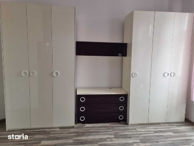 apartament central cu o camera bucatarie si baie dau in chirie