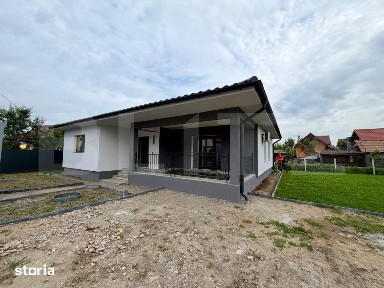 Casa de vanzare, 122 mp, zona Iclod