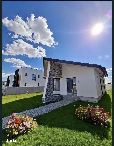Casa noua 4 camere 120 mp curte 400 mp intrare din Str.Mecanizarii