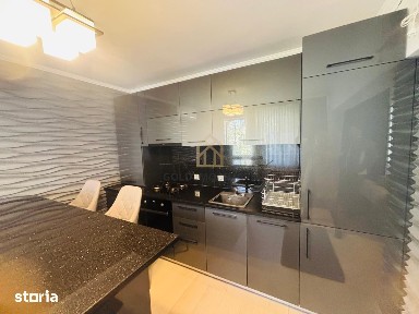 Apartament 3 camere de inchiriat zona Ultracentrala