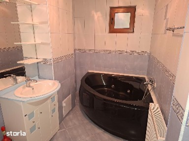 Apartament 4 camere zona HARMANULUI