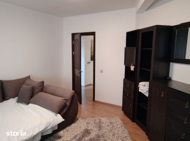 Apartament 5 camere, Vasile Aaron, complet mobilat