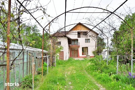 Vanzare casa Vulcana Pandele, teren: 3.374 mp