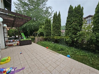 Casa cu 4 camere de inchiriat in Green Valley