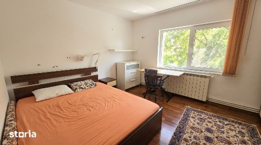 Vând apartament 2 camere, Otopeni central, etaj 1, centrală proprie