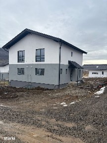 Livezeni - Case tip duplex, semifinisat sau la cheie