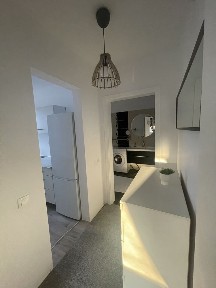 Inchiriez garsoniera in bloc boutique, cu curte!