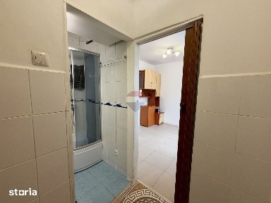 Cameră de cămin cu baie proprie - zona Florilor - ITC | COMISION 0 % |