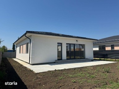 Vila 5 camere de inchirat Tunari