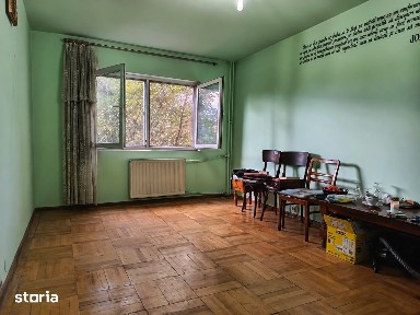 Vanzare apartament 4 camere-zona Mihai Bravu