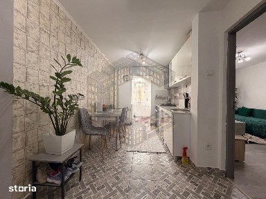 Apartament cu 2 camere, decomandat, renovat,de vanzare, zona Lipovei