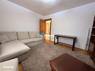 Inchiriez apartament 2 camere, decomandat, zona Centru - Moldova