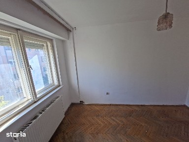 Vand apartament 3 camere Micro 16 Etapa 1 - Satu Mare