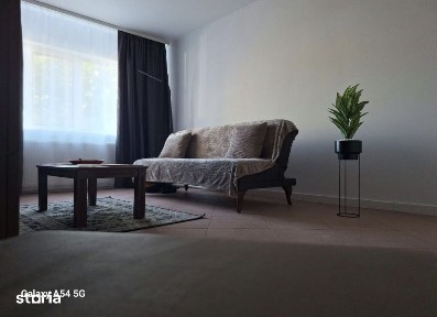 Apartament cu 2 camere de închiriat în zona Călărași 4