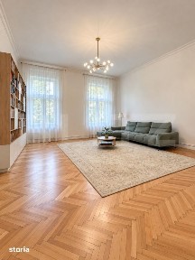 Apartament in cladire istorica, 150 mp, zona Sinaia | Exclusivitate