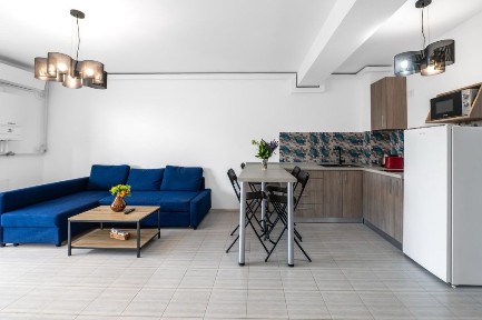Închiriez apartament 2 camere | Vedere la mare | Terasă generoasă | Parcare privată | Mamaia Nord