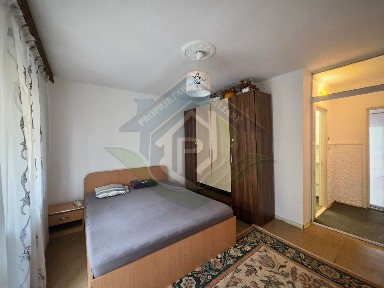Apartament 2 camere, etaj intermediar, centrală proprie - Noua Brașov