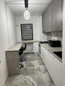 Apartamen nou de inchiriat