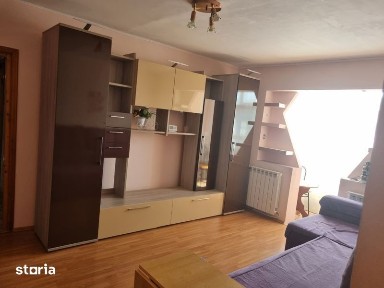 Ofer spre închiriere apartament 3 camere str. Pictor Aman