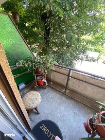 Chirie 4 camere, 100 mp, B-lvd Independentei, Micro 17, et. 1