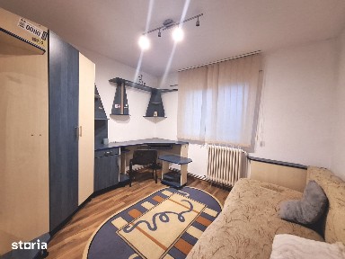 Apartament decomandat, 42 mp, balcon, strada Primaverii