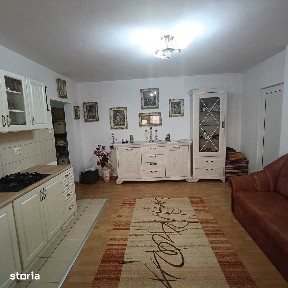 Apartament 2 dormitoare, living + bucataria, Cetate, Sc. nr. 7