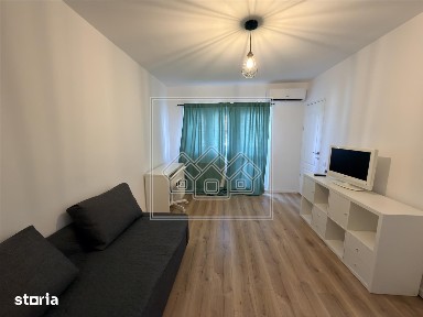 Garsoniera decomandata, renovata si mobilata modern, Valea Aurie