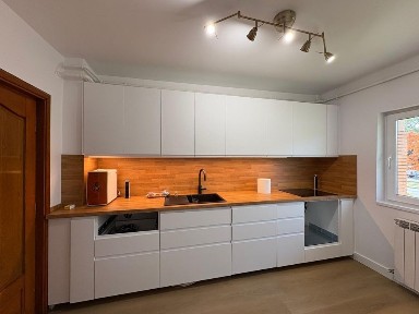 Vând apartament 4 camere ultracentral