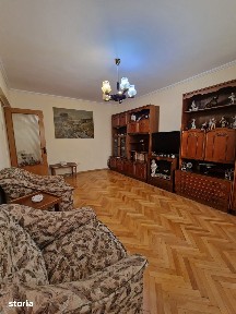 APARTAMENT 3 CAMERE - BANAT+ BOXĂ