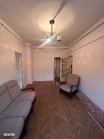 Apartament cu 3 camere decomandate de vanzare in centrul orasului Cons
