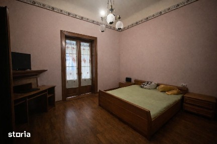Apartament 3 camere, semidecomandat, etajul 1, Ultracentral-Arad
